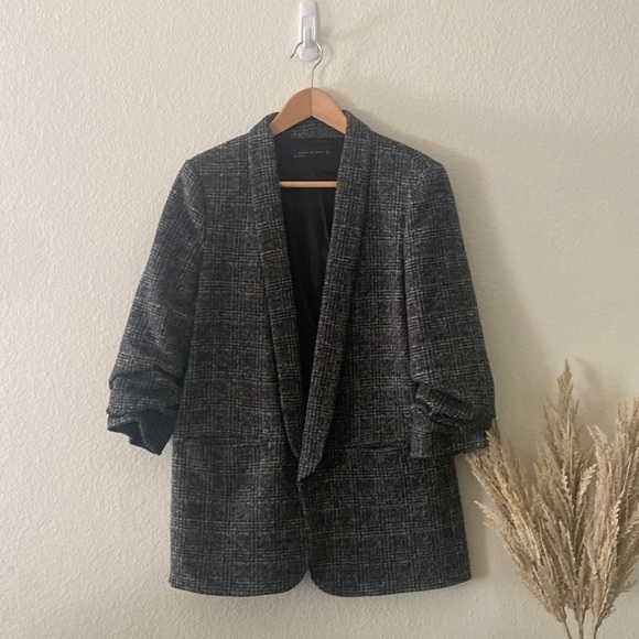 Zara Jackets & Blazers - ✨Zara blazer✨